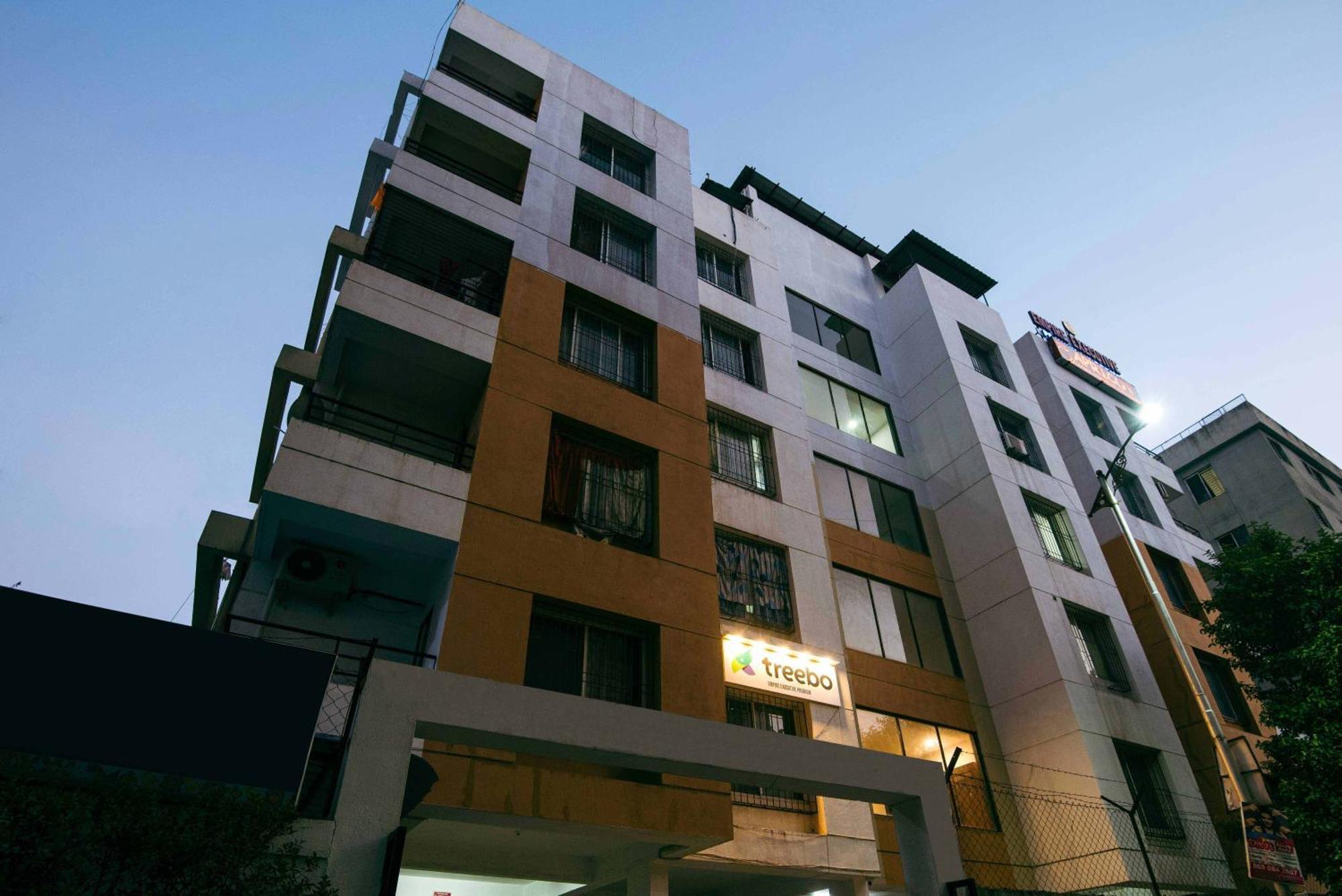 Treebo Empire Executive Premium, Hinjewadi Hotel Hinjawadi Exterior photo