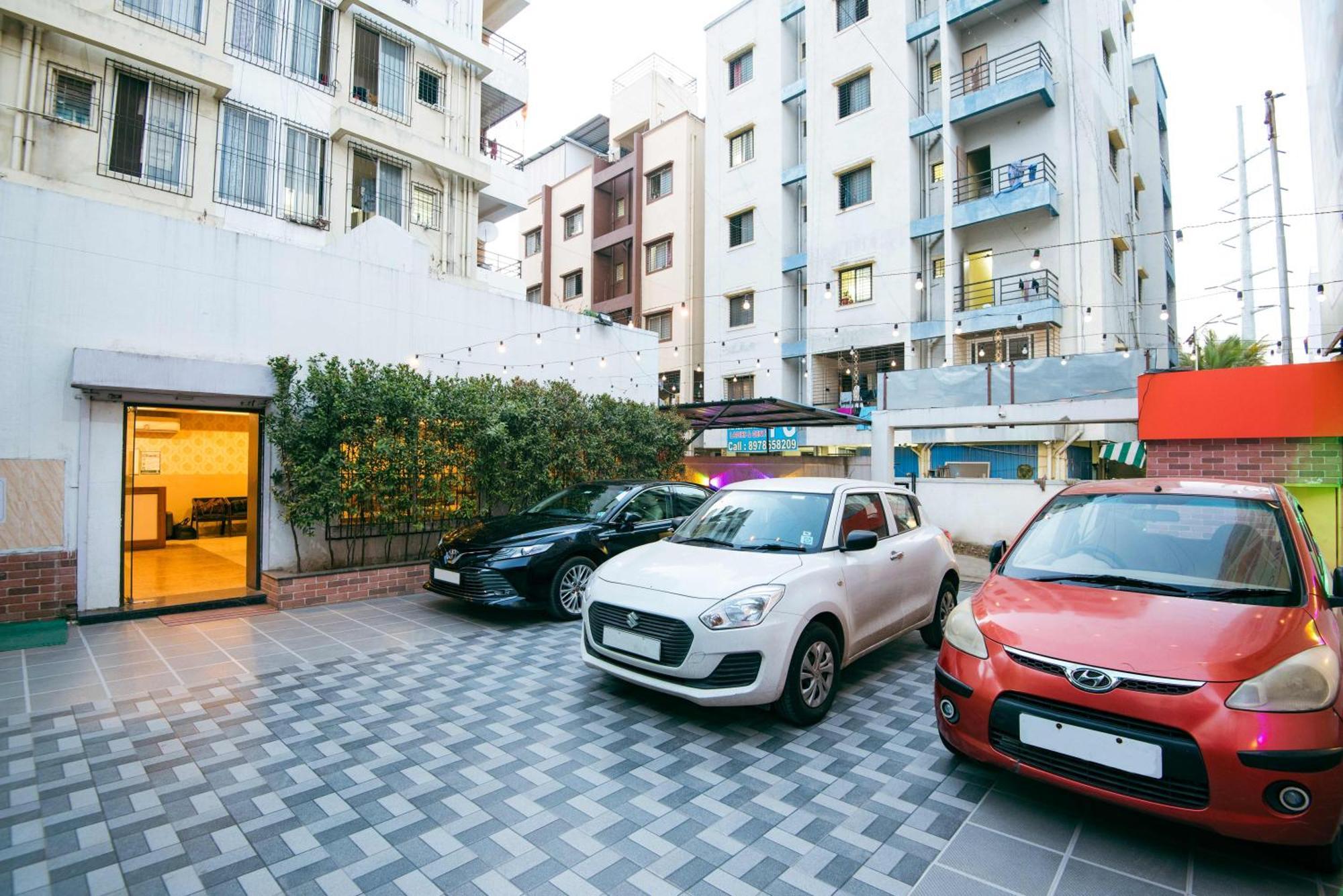 Treebo Empire Executive Premium, Hinjewadi Hotel Hinjawadi Exterior photo