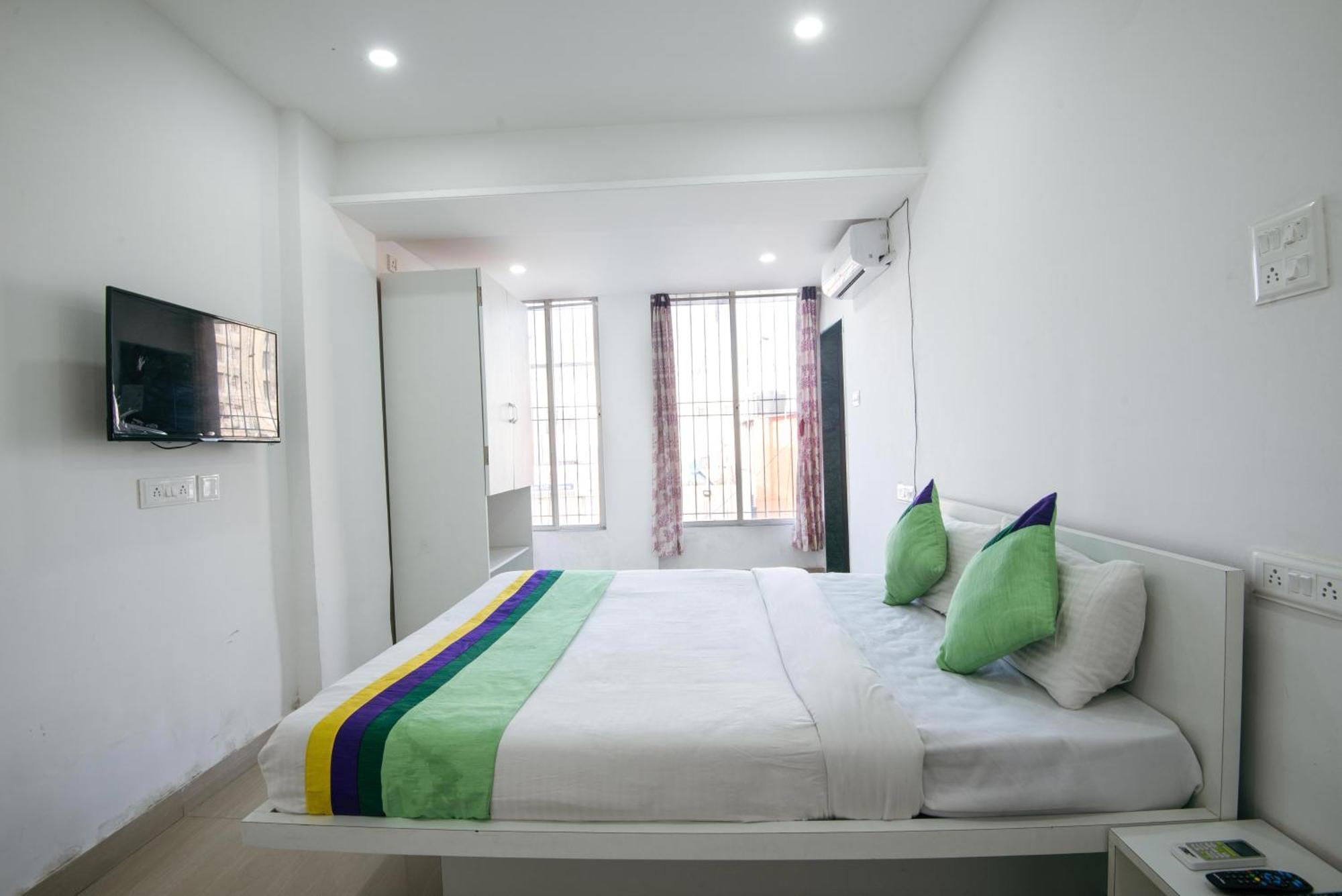 Treebo Empire Executive Premium, Hinjewadi Hotel Hinjawadi Exterior photo