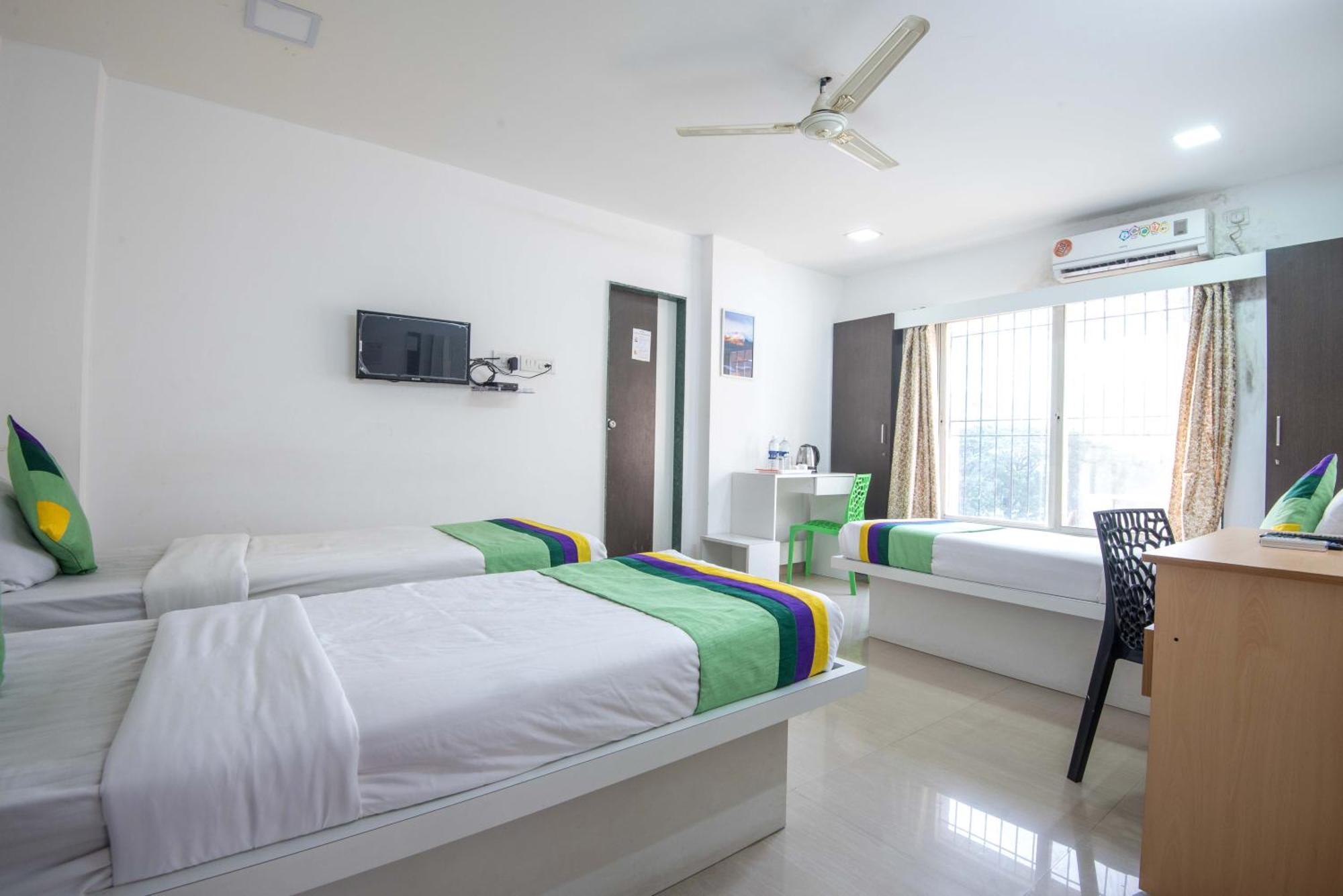 Treebo Empire Executive Premium, Hinjewadi Hotel Hinjawadi Exterior photo